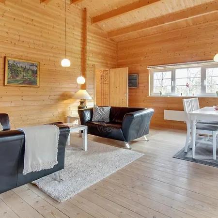 펜션 Ulvi - 300m To The Fjord By Interhome *